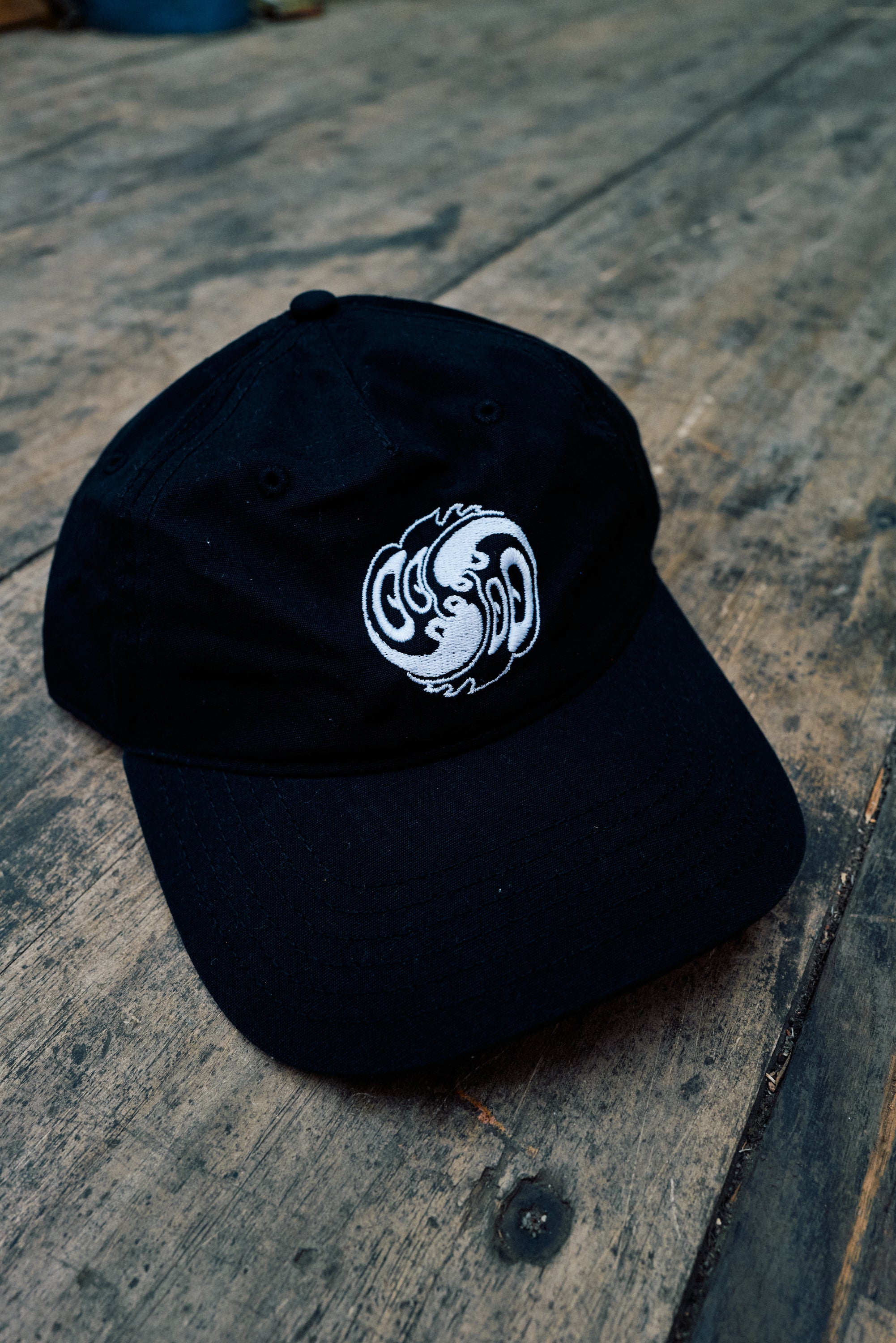 YING YANG HAT Lifestyle 1